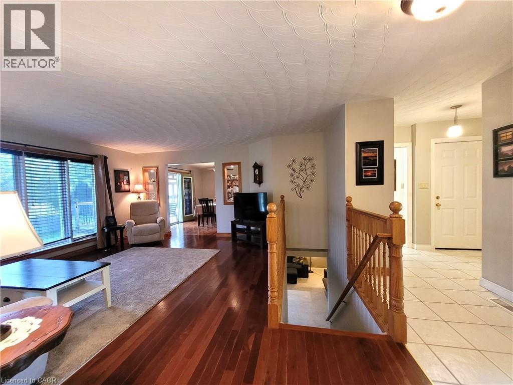 












8 SIMON Court

,
Waterford,




Ontario
N0E1Y0

