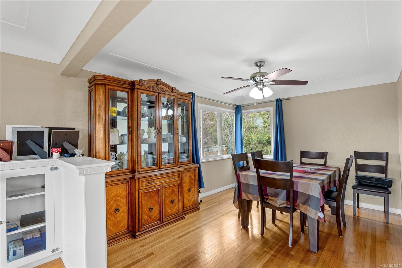 









3560


Cedar Hill

Rd,
Saanich,




BC
V8P 3Z1

