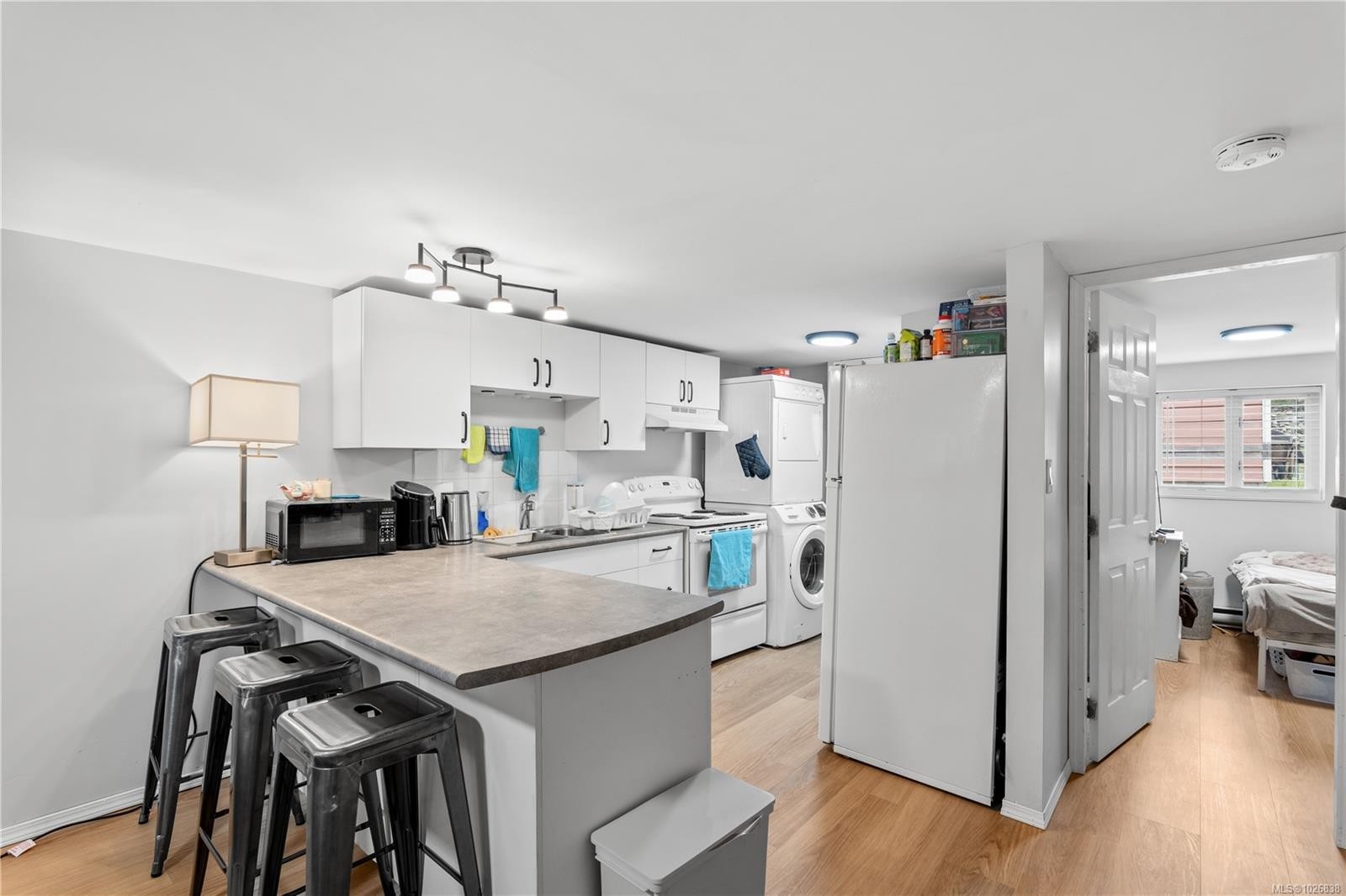 









3560


Cedar Hill

Rd,
Saanich,




BC
V8P 3Z1

