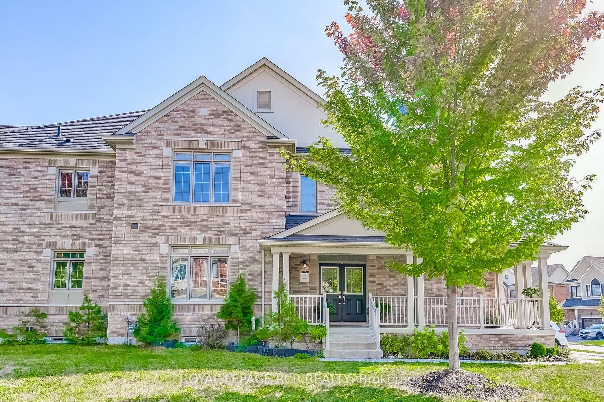 









1


Silver Charm

Drive,
East Gwillimbury,




ON
L9N 0S5


