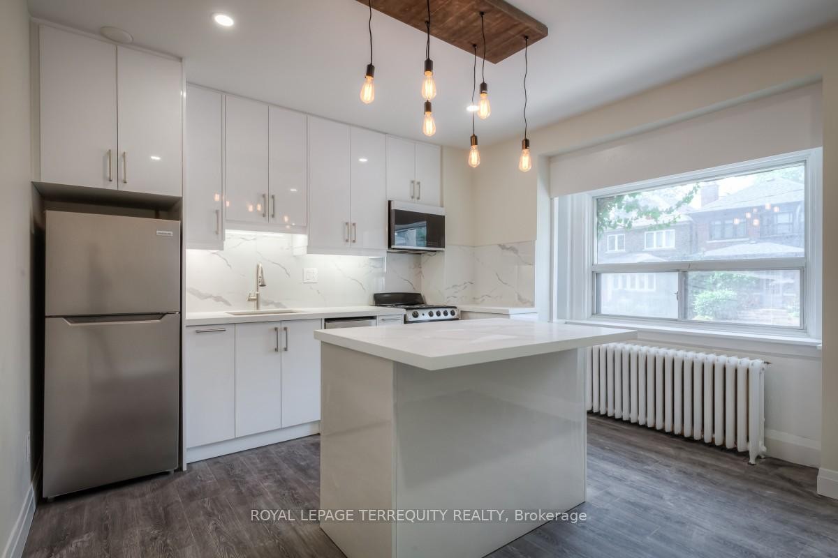 









135


Jane

Street, 1,
Toronto,




ON
M6S 3Y7

