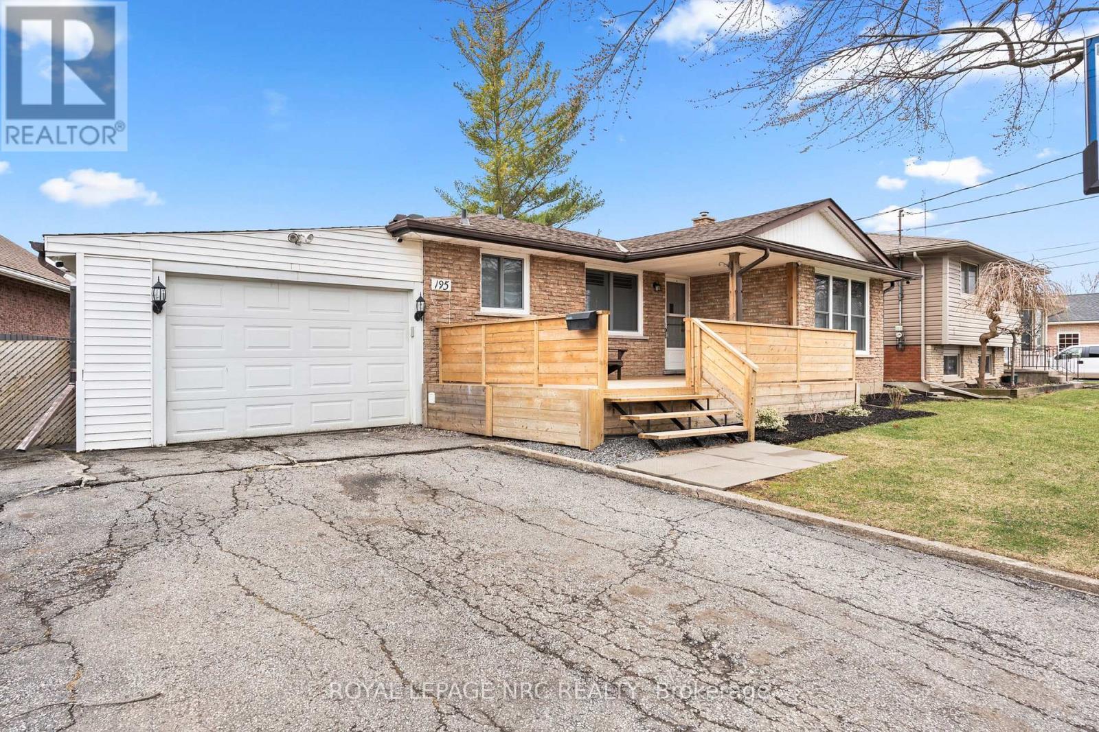 












195 RYKERT STREET

,
St. Catharines (Rykert/Vansickle),




Ontario
L2S2B5

