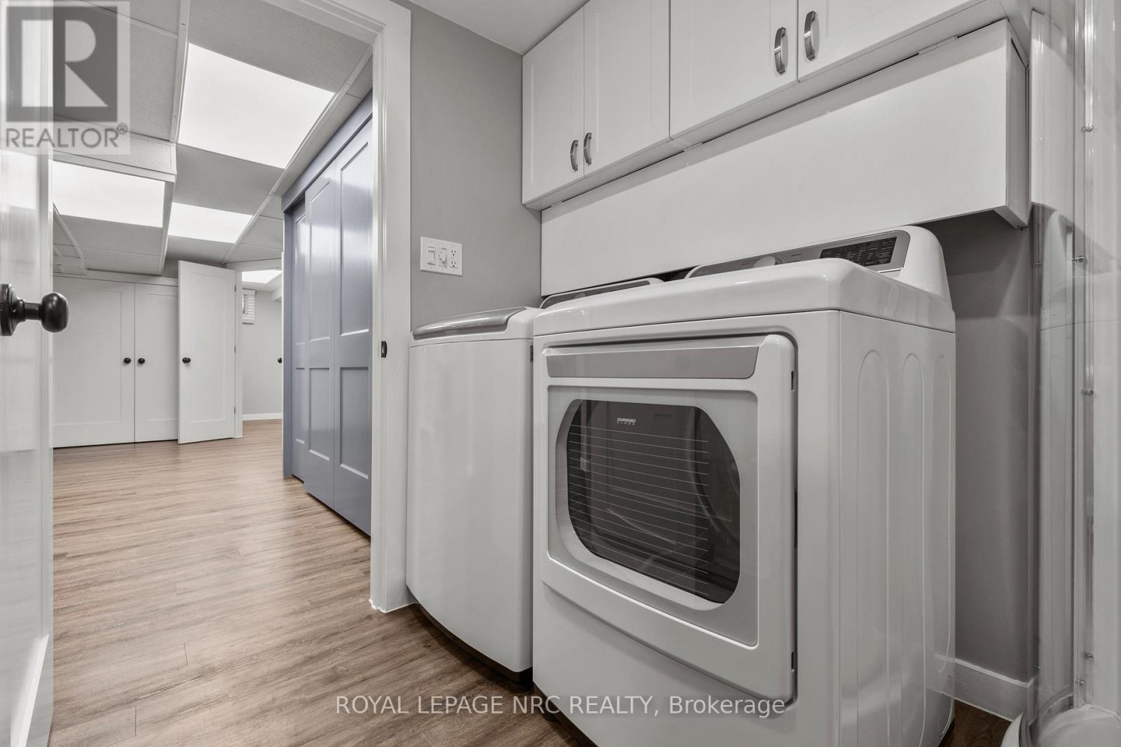 












195 RYKERT STREET

,
St. Catharines (Rykert/Vansickle),




Ontario
L2S2B5

