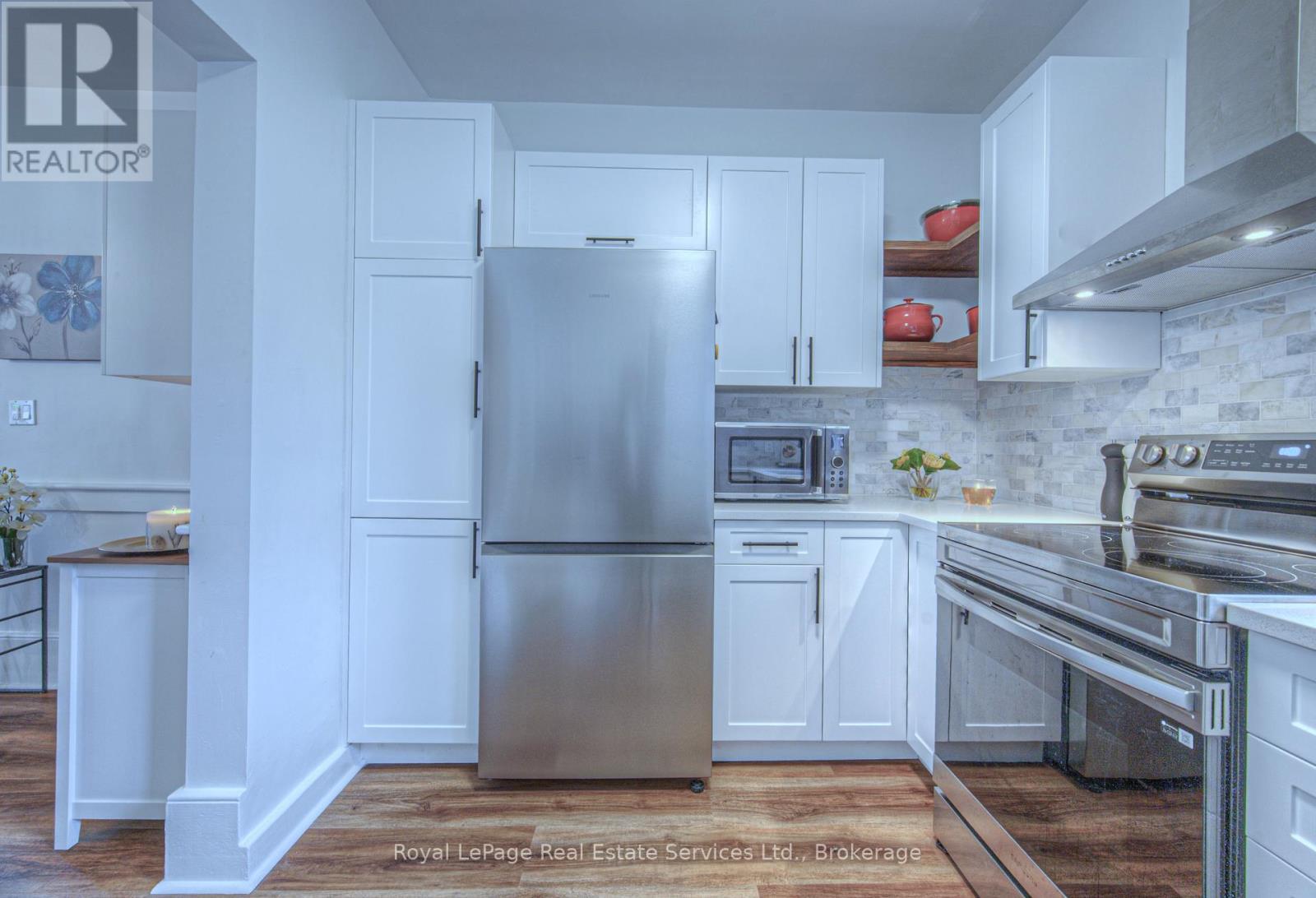 












92 ADAM STREET

,
Cambridge,




Ontario
N3C2K6

