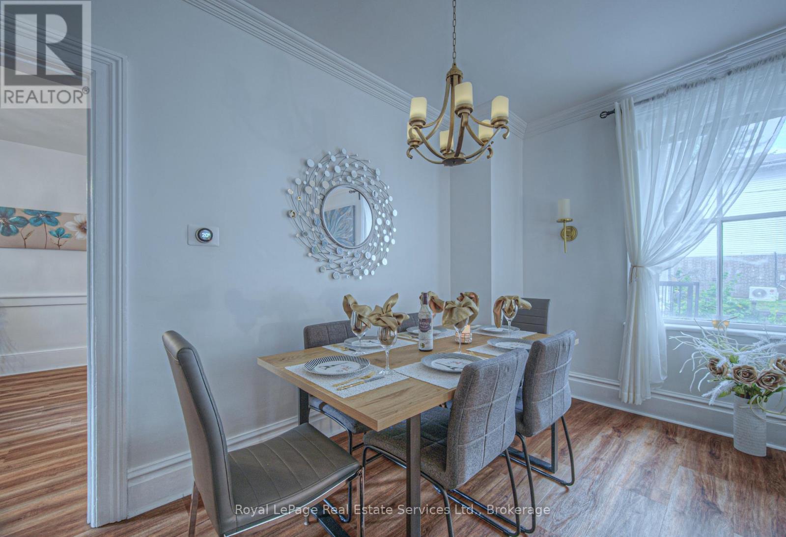 












92 ADAM STREET

,
Cambridge,




Ontario
N3C2K6

