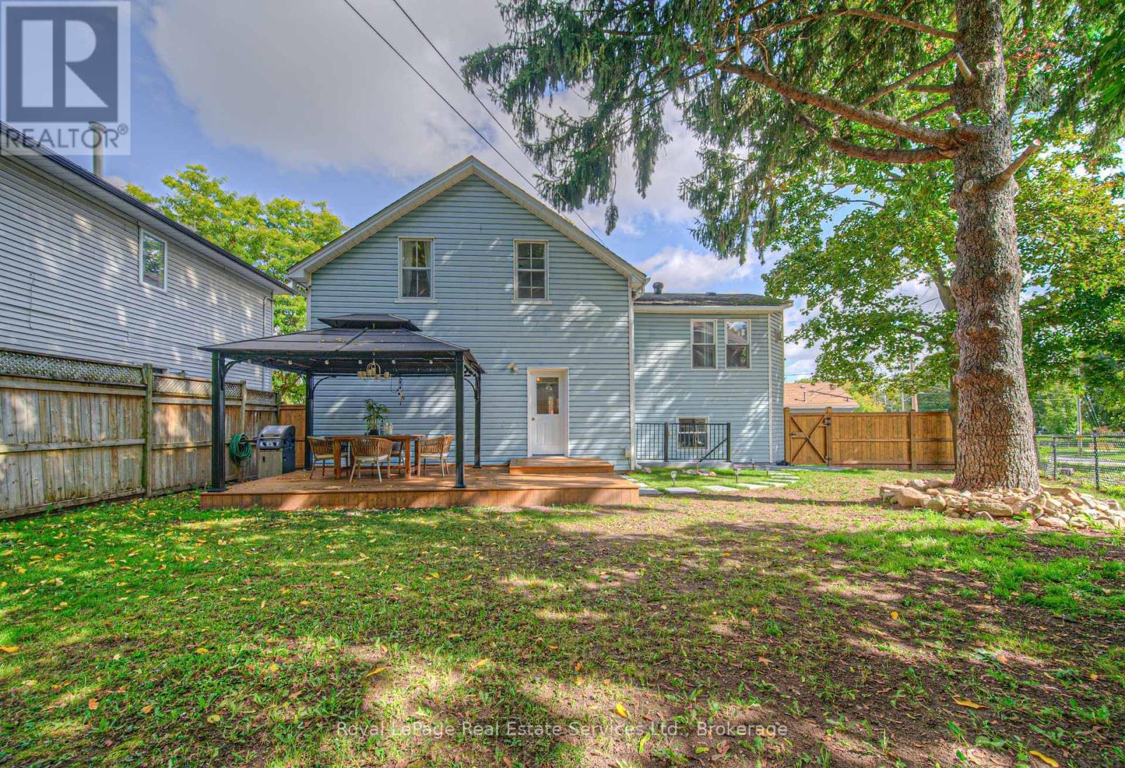 












92 ADAM STREET

,
Cambridge,




Ontario
N3C2K6

