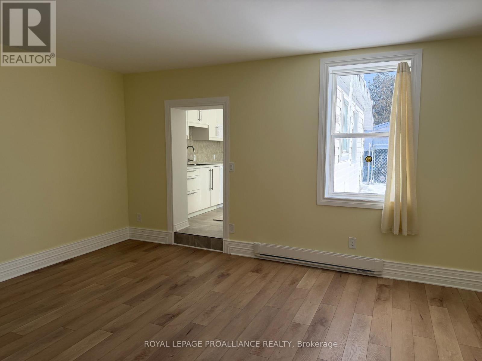 












71 BUELL STREET

,
Brockville,




Ontario
K6V4Y4

