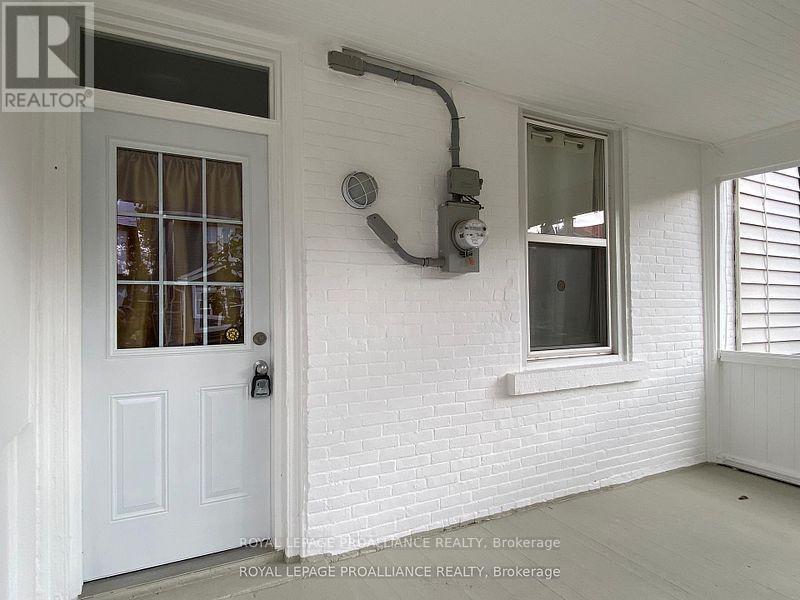 












71 BUELL STREET

,
Brockville,




Ontario
K6V4Y4

