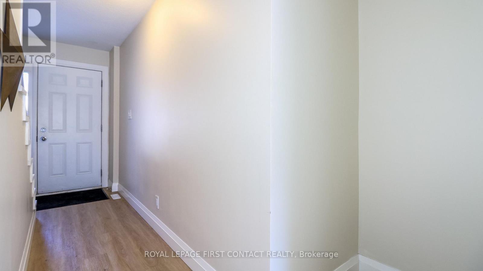 












UNIT #10 - 261 ROSE STREET

,
Barrie,




Ontario
L4M2V3

