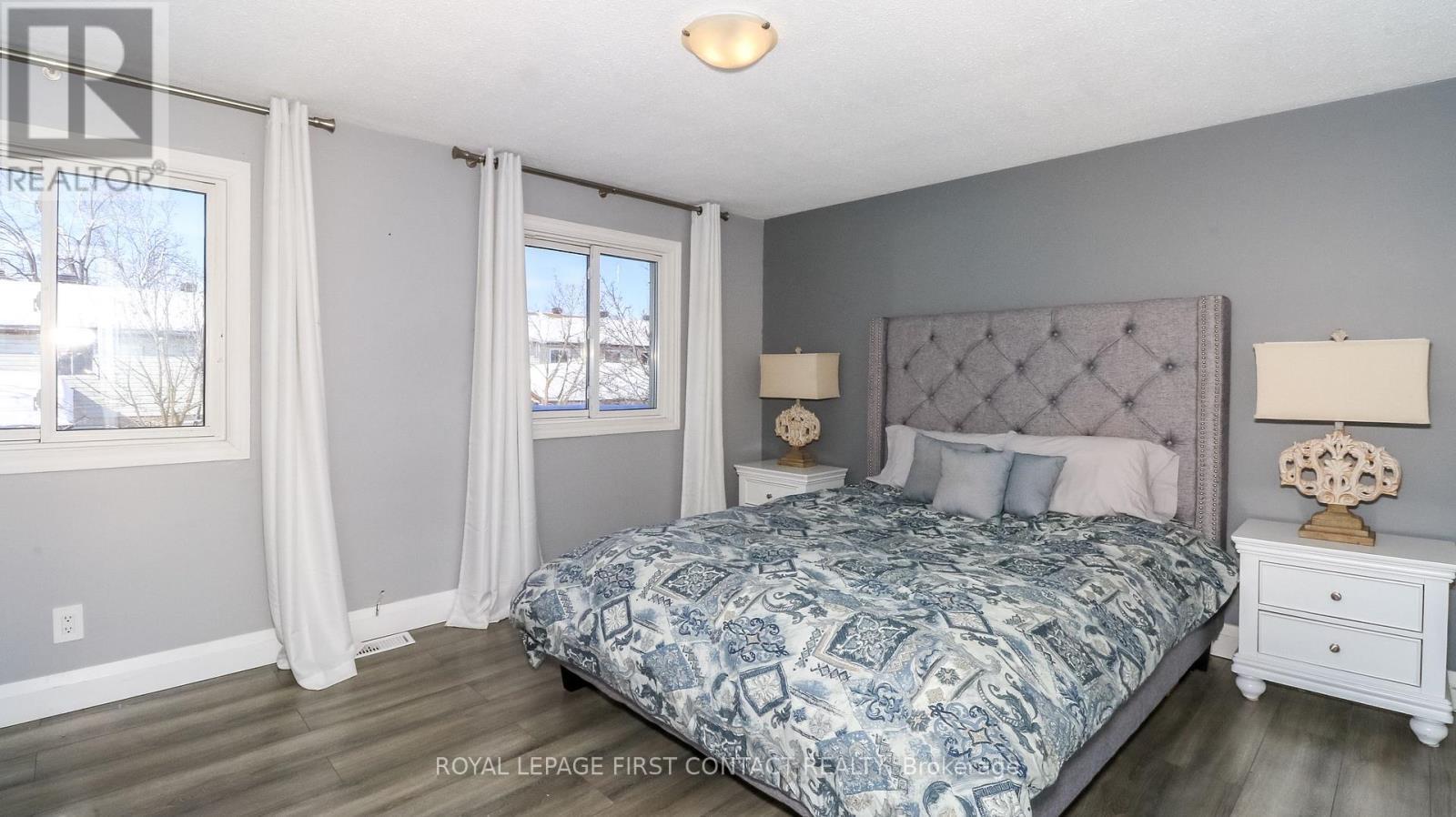 












UNIT #10 - 261 ROSE STREET

,
Barrie,




Ontario
L4M2V3

