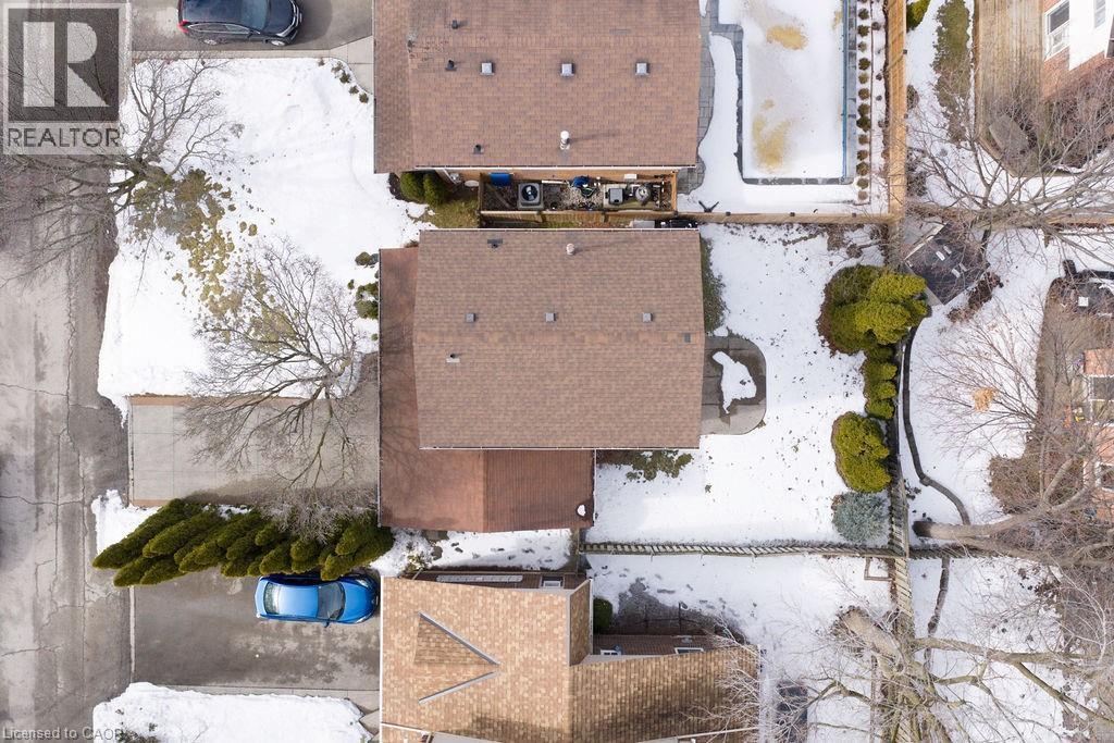 












161 RIVERVIEW Street

,
Oakville,




Ontario
L6L5S2

