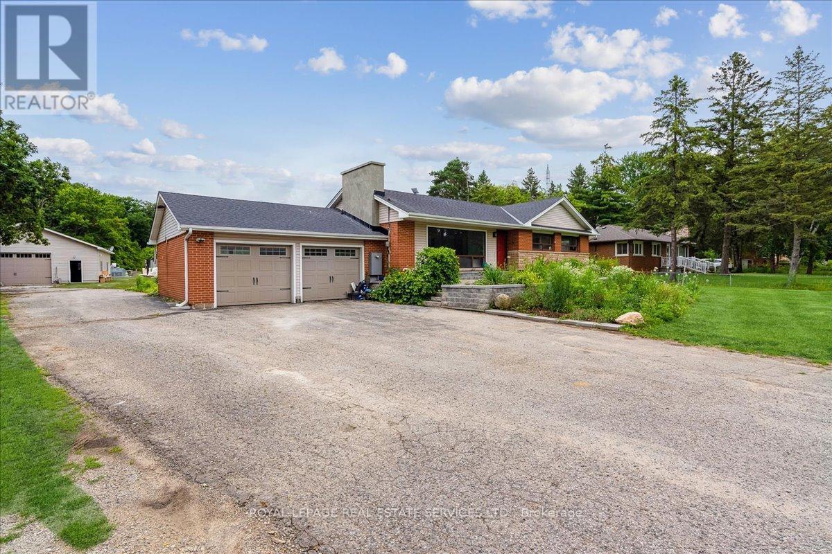 












1099 BURNHAMTHORPE ROAD W

,
Oakville,




Ontario
L6M4K9

