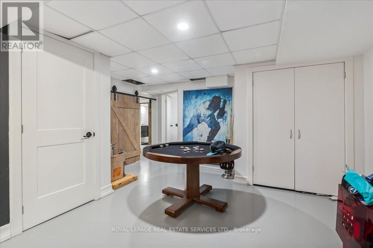 












1099 BURNHAMTHORPE ROAD W

,
Oakville,




Ontario
L6M4K9

