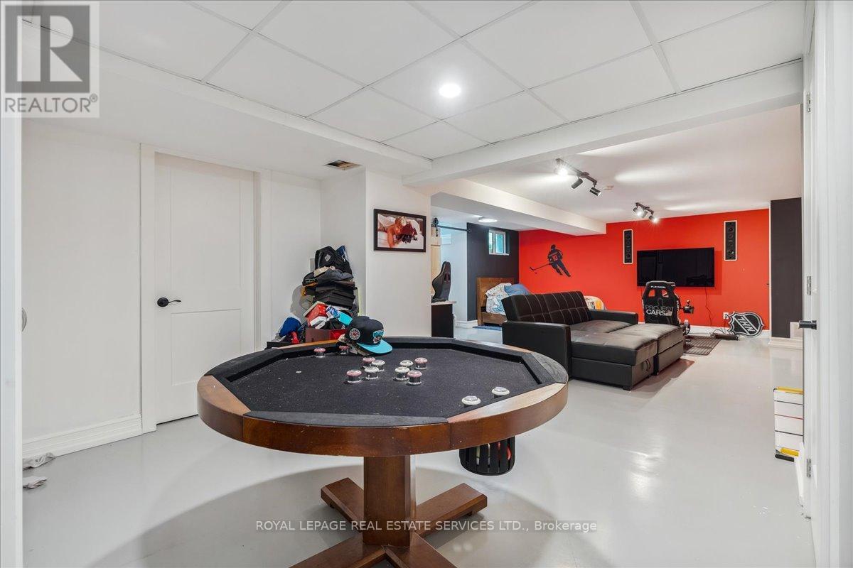 












1099 BURNHAMTHORPE ROAD W

,
Oakville,




Ontario
L6M4K9

