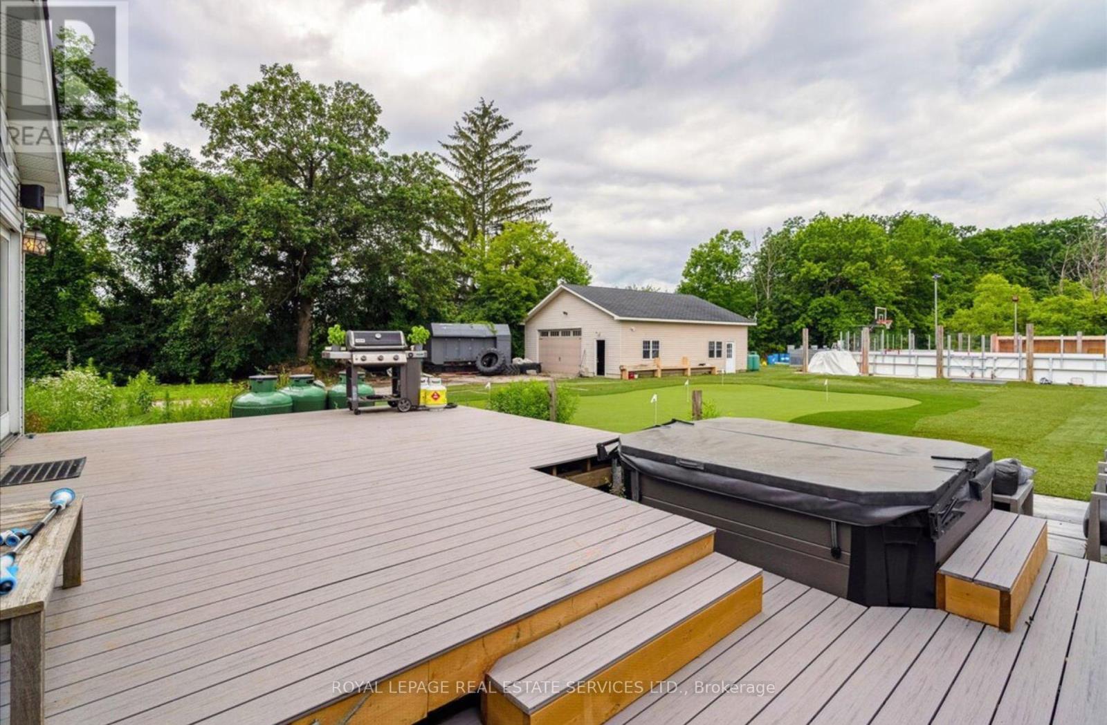 












1099 BURNHAMTHORPE ROAD W

,
Oakville,




Ontario
L6M4K9

