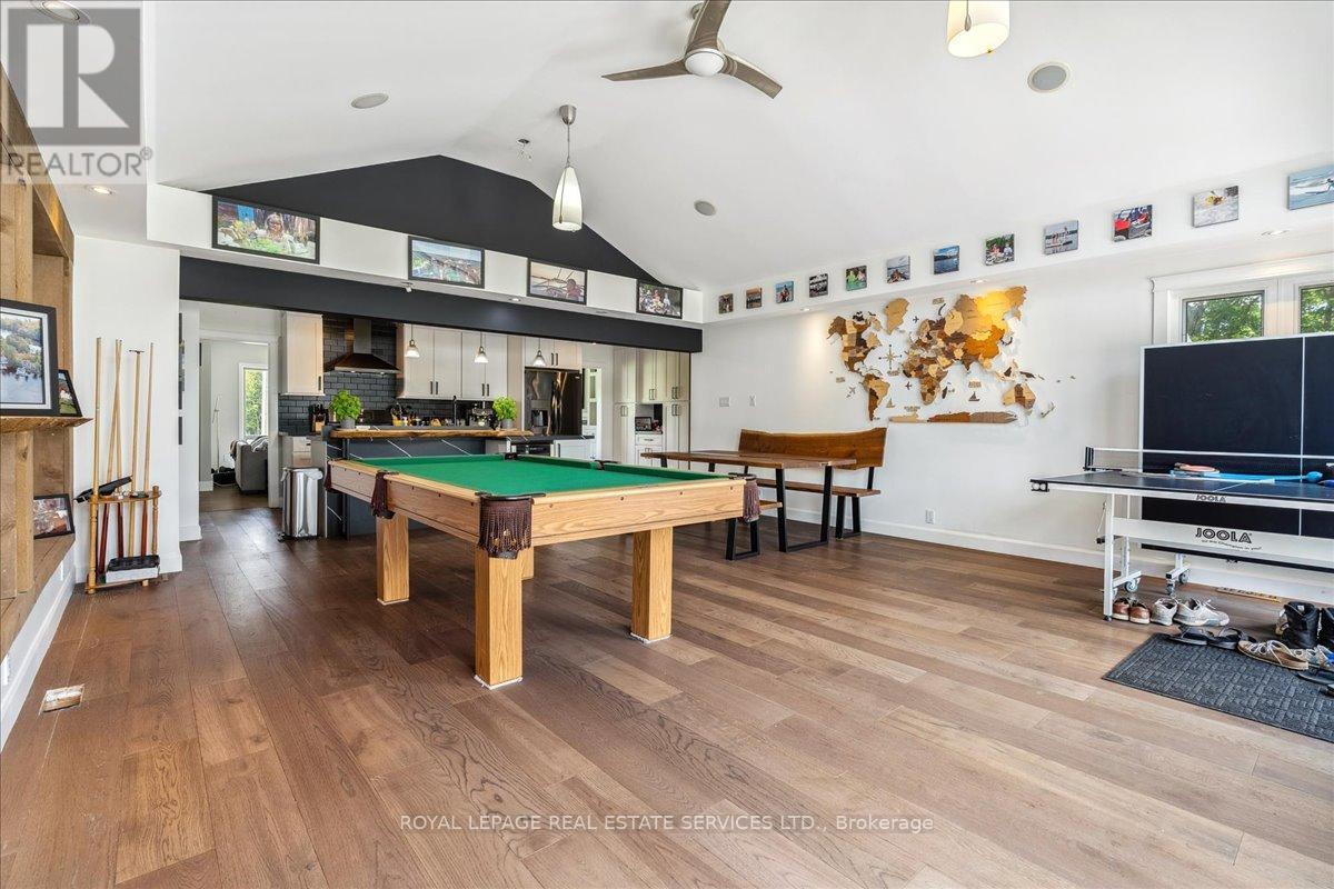












1099 BURNHAMTHORPE ROAD W

,
Oakville,




Ontario
L6M4K9

