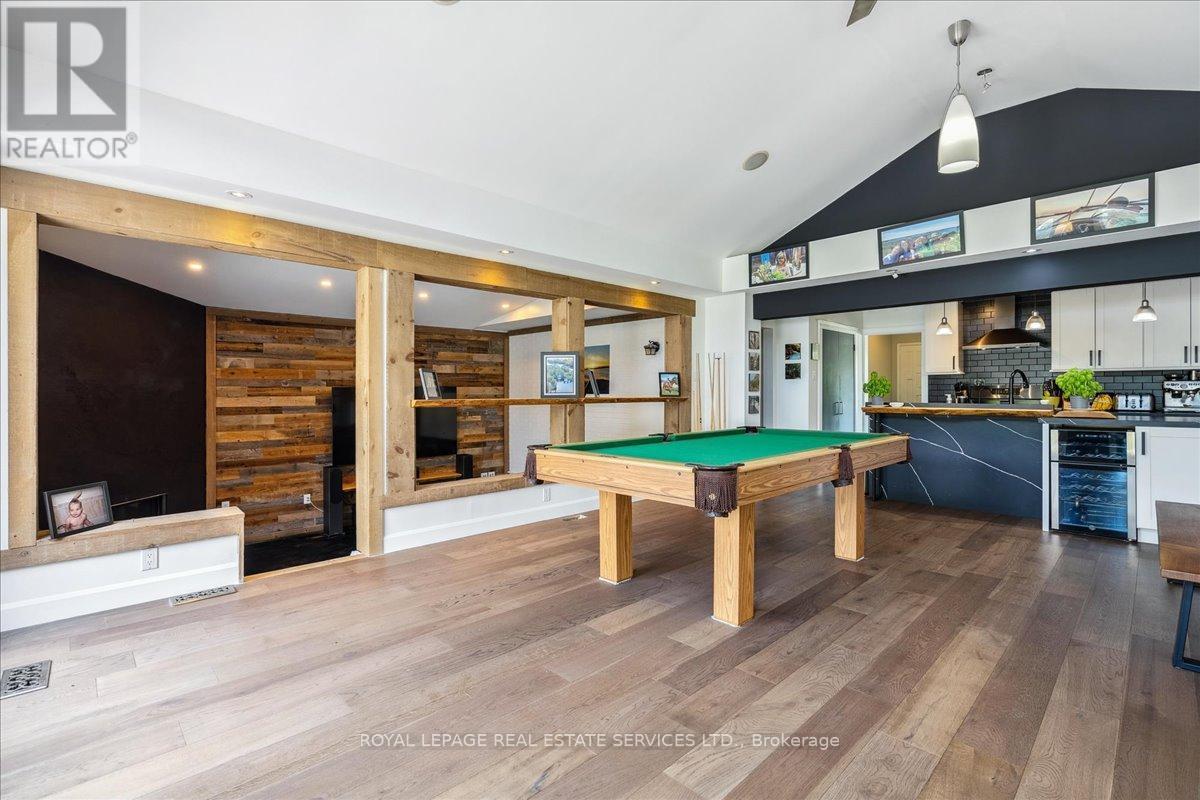 












1099 BURNHAMTHORPE ROAD W

,
Oakville,




Ontario
L6M4K9

