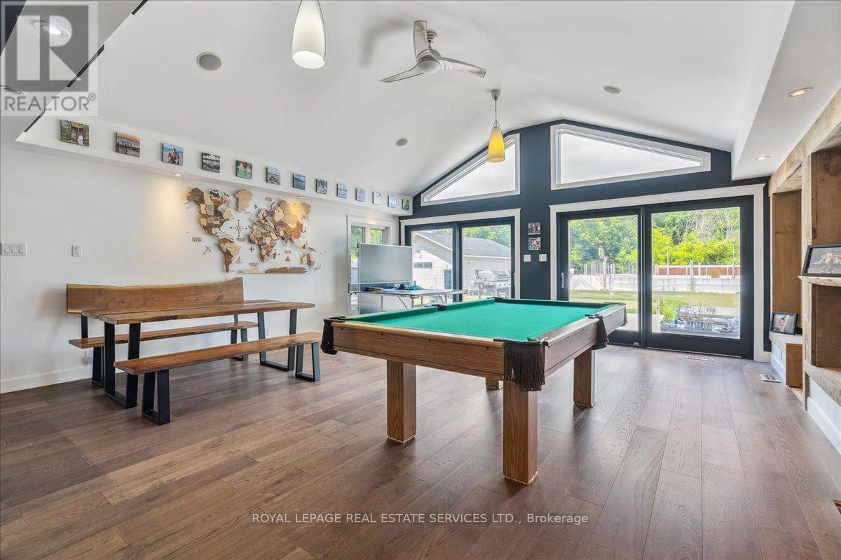 












1099 BURNHAMTHORPE ROAD W

,
Oakville,




Ontario
L6M4K9

