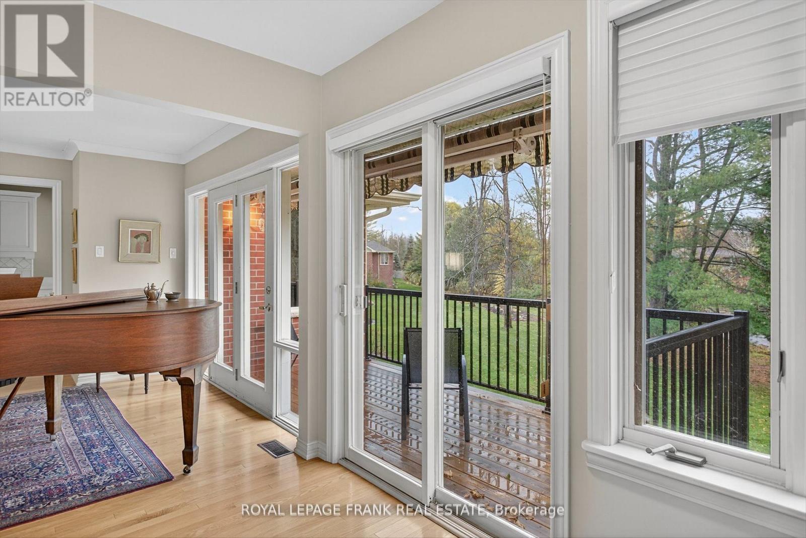 












8 - 1121 ARMOUR ROAD

,
Peterborough (Ashburnham Ward 4),




Ontario
K9H7N8

