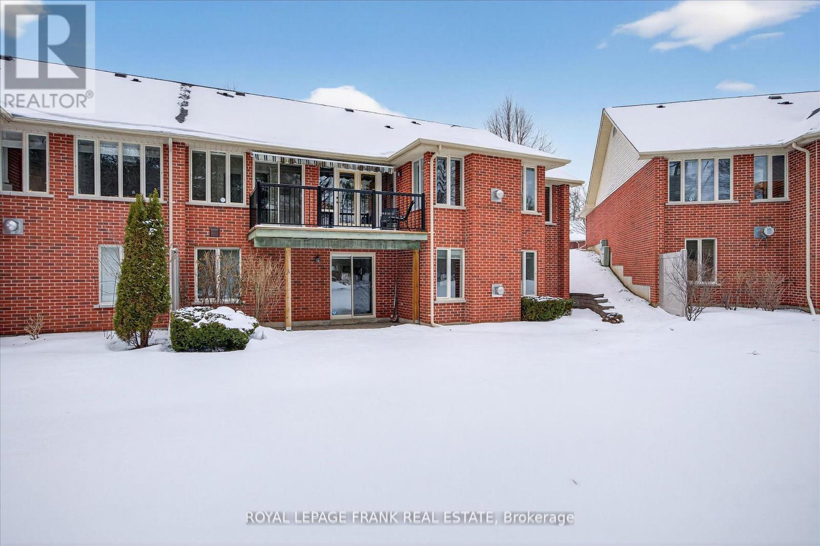 












8 - 1121 ARMOUR ROAD

,
Peterborough (Ashburnham Ward 4),




Ontario
K9H7N8

