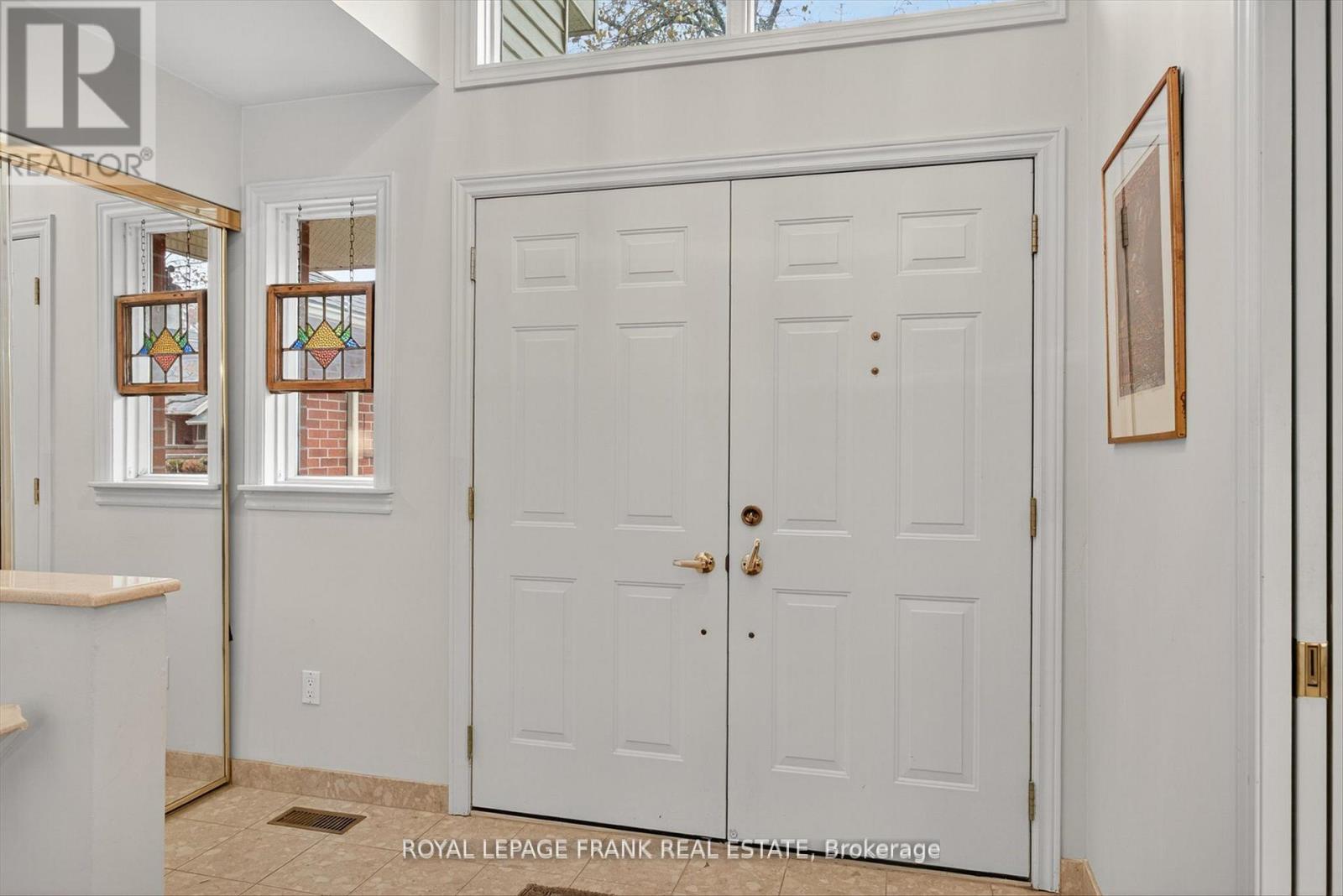 












8 - 1121 ARMOUR ROAD

,
Peterborough (Ashburnham Ward 4),




Ontario
K9H7N8

