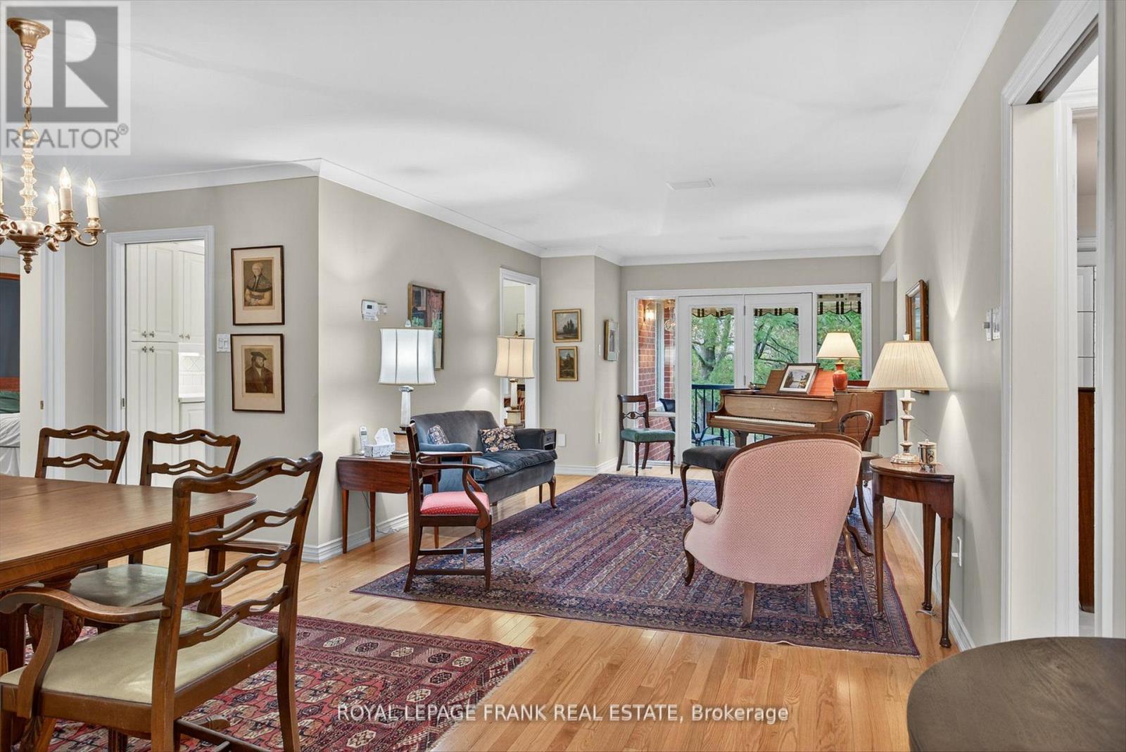 












8 - 1121 ARMOUR ROAD

,
Peterborough (Ashburnham Ward 4),




Ontario
K9H7N8

