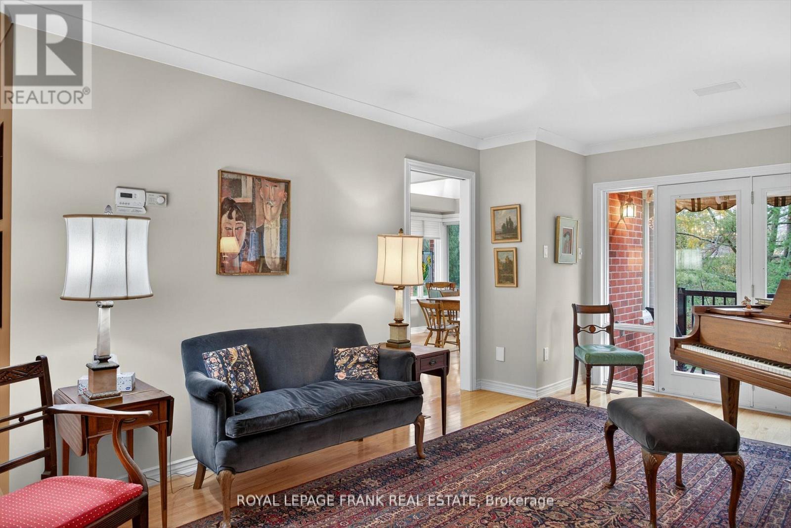 












8 - 1121 ARMOUR ROAD

,
Peterborough (Ashburnham Ward 4),




Ontario
K9H7N8

