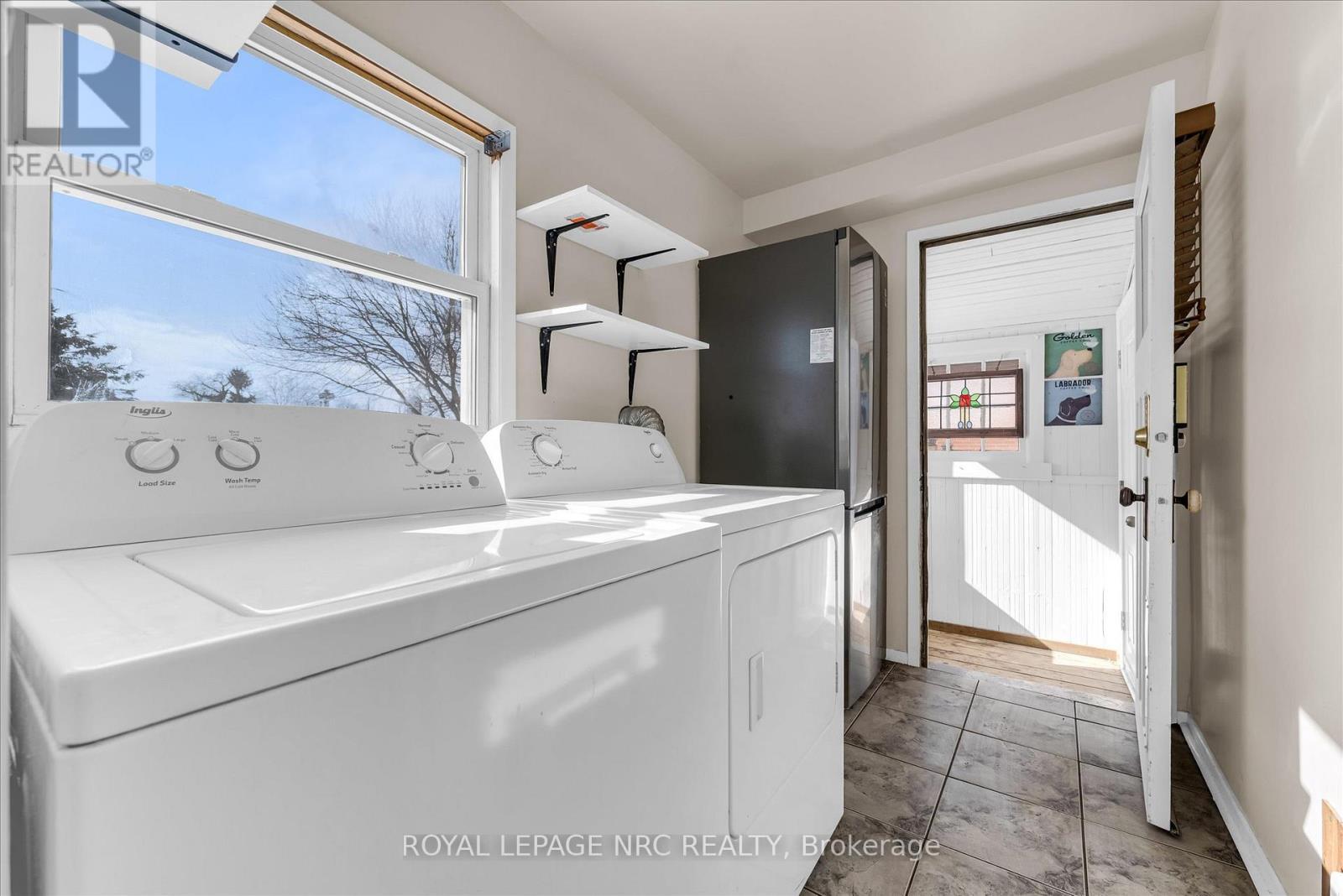 












4878 STAMFORD STREET

,
Niagara Falls (Cherrywood),




Ontario
L2E1M1

