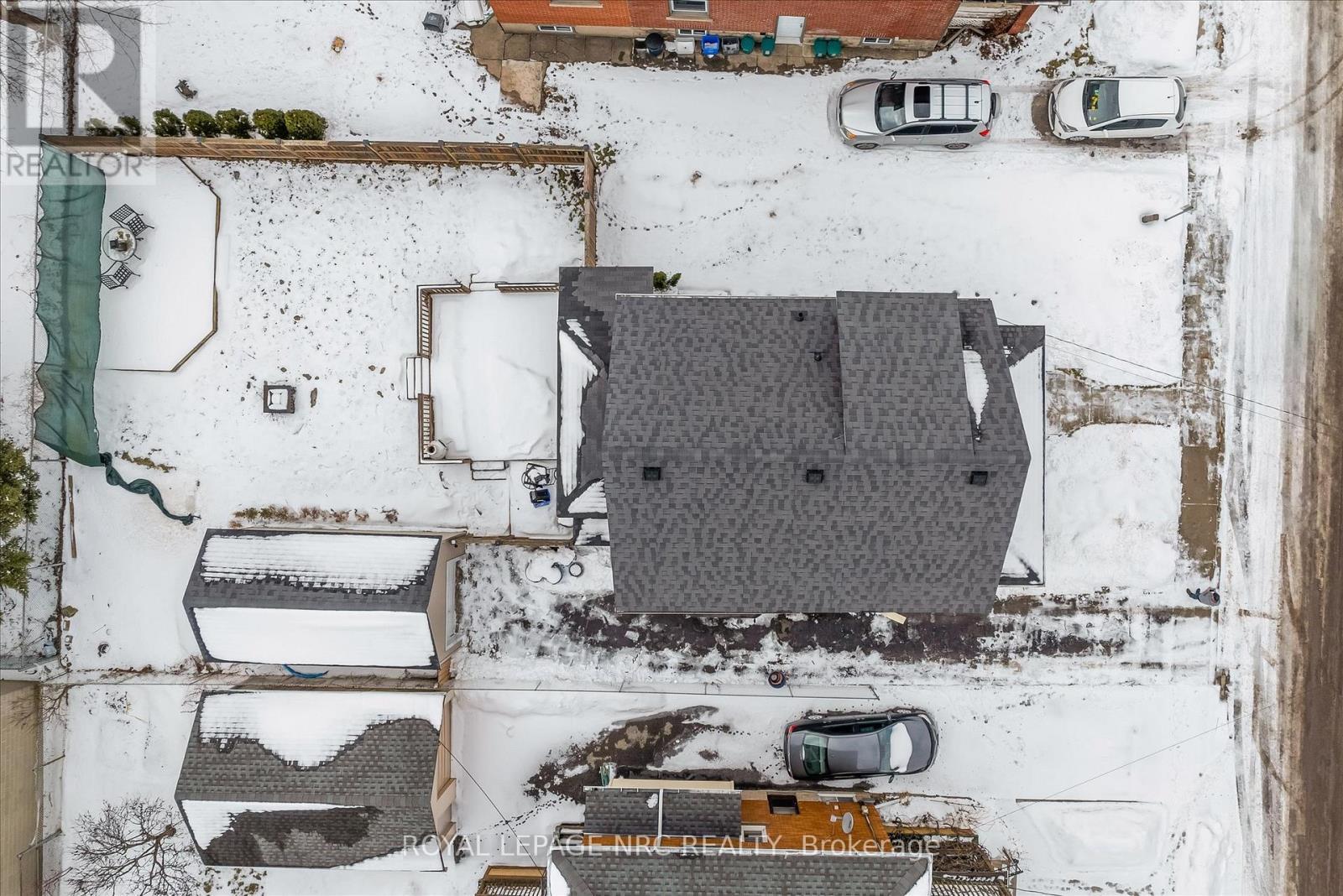 












4878 STAMFORD STREET

,
Niagara Falls (Cherrywood),




Ontario
L2E1M1

