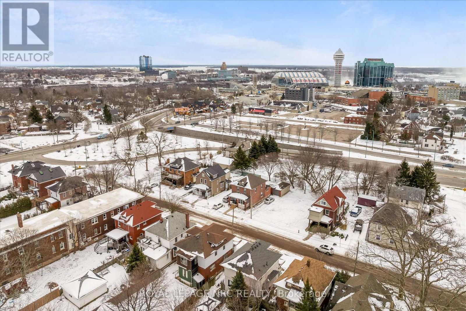 












4878 STAMFORD STREET

,
Niagara Falls (Cherrywood),




Ontario
L2E1M1

