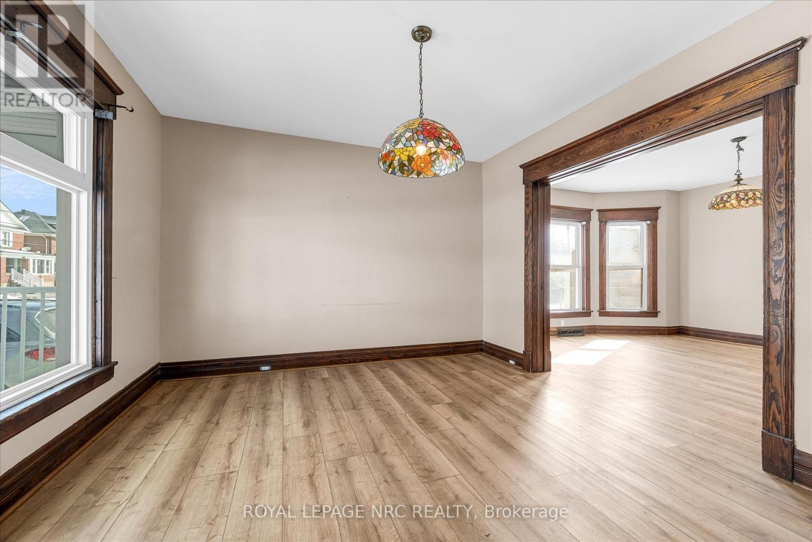 












4878 STAMFORD STREET

,
Niagara Falls (Cherrywood),




Ontario
L2E1M1

