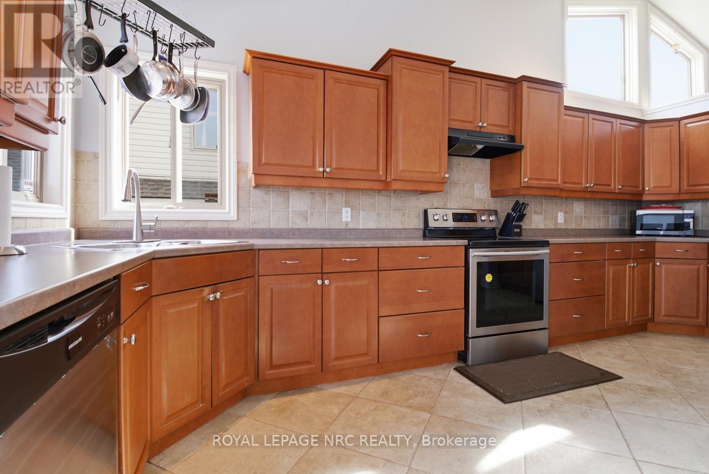 












4001 WEINBRENNER ROAD

,
Niagara Falls (Chippawa),




Ontario
L2G7X9

