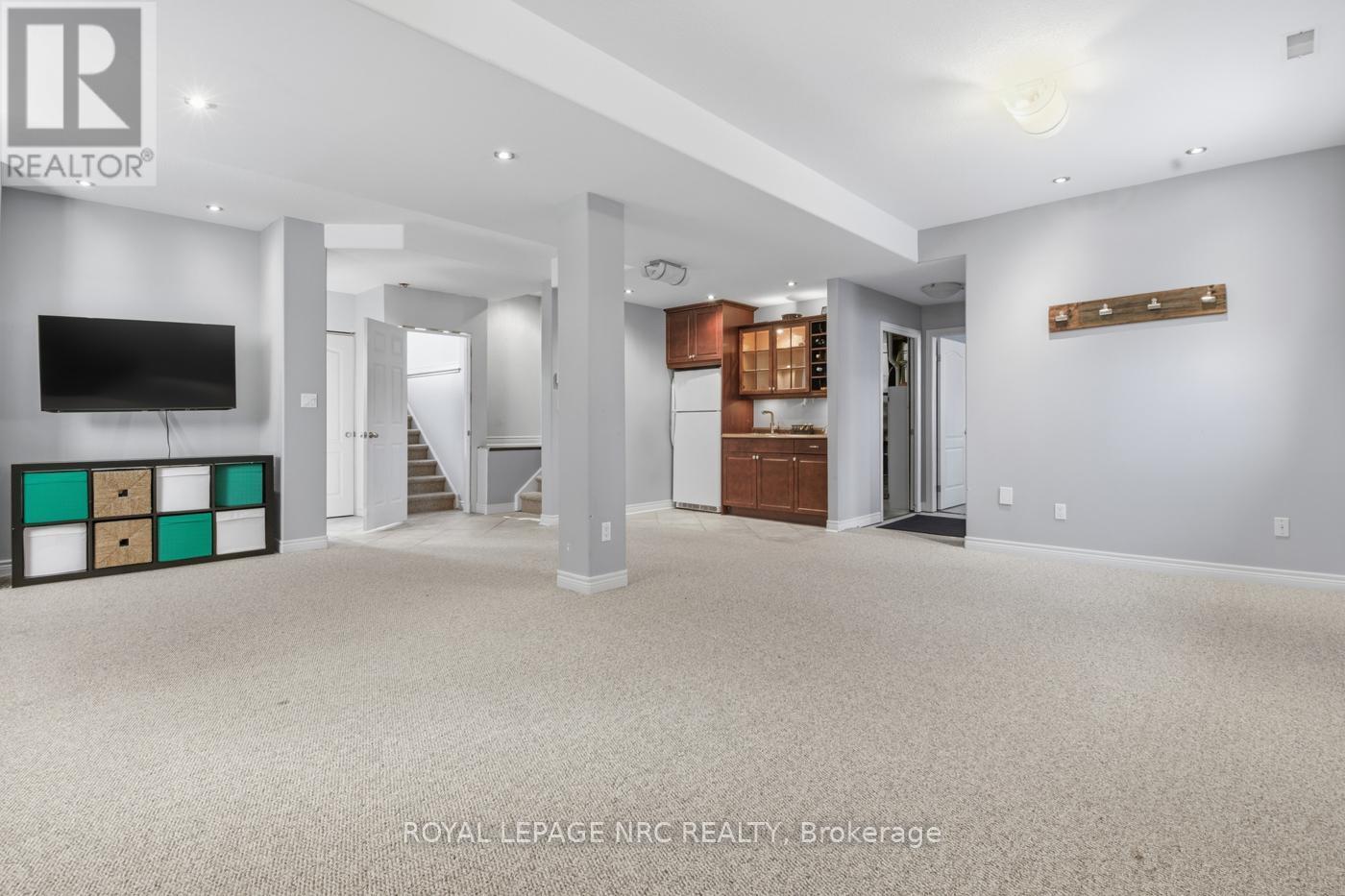 












4001 WEINBRENNER ROAD

,
Niagara Falls (Chippawa),




Ontario
L2G7X9

