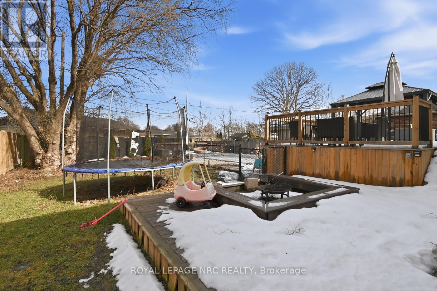 












4001 WEINBRENNER ROAD

,
Niagara Falls (Chippawa),




Ontario
L2G7X9

