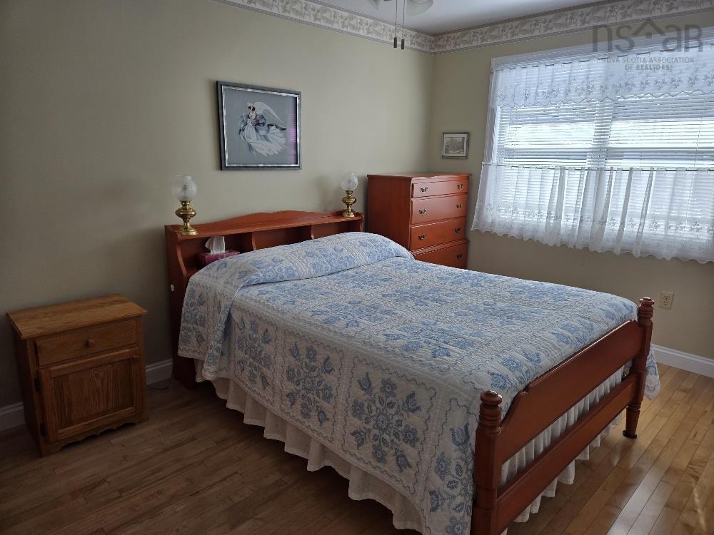 












100 Higgins Street

,
Truro,




NS
B2N 2L7

