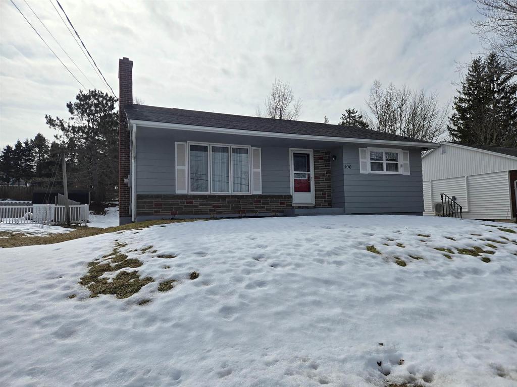 












100 Higgins Street

,
Truro,




NS
B2N 2L7

