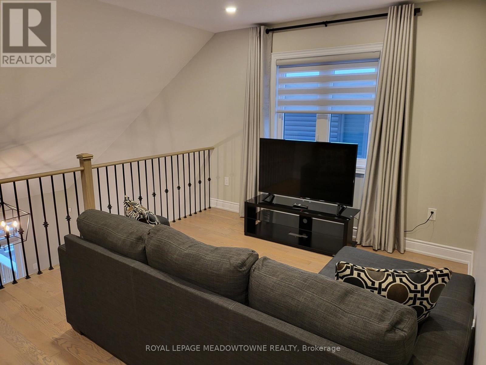 












13 EBERHARDT DRIVE

,
Wasaga Beach,




Ontario
L9Z0K6

