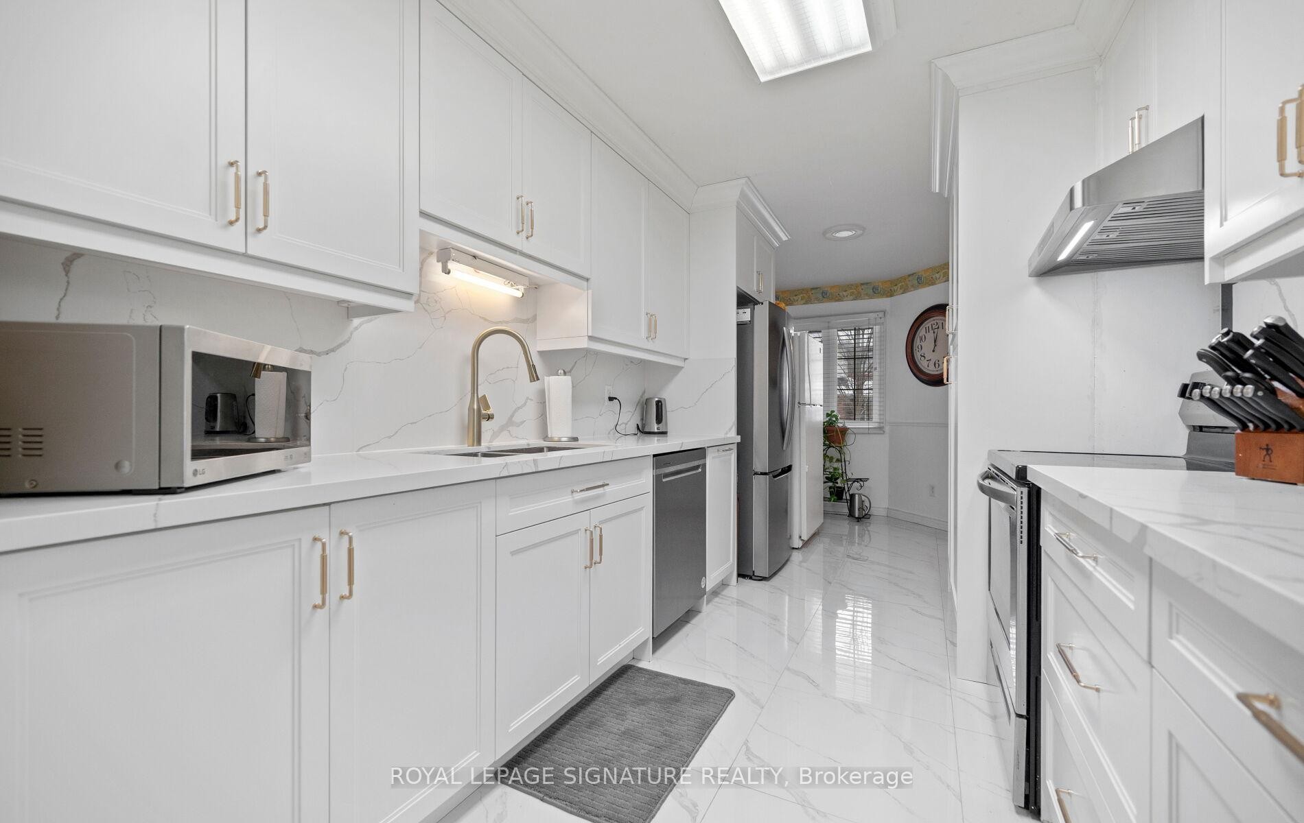 









3


Lancewood

Crescent,
Brampton,




ON
L6S 5Y6

