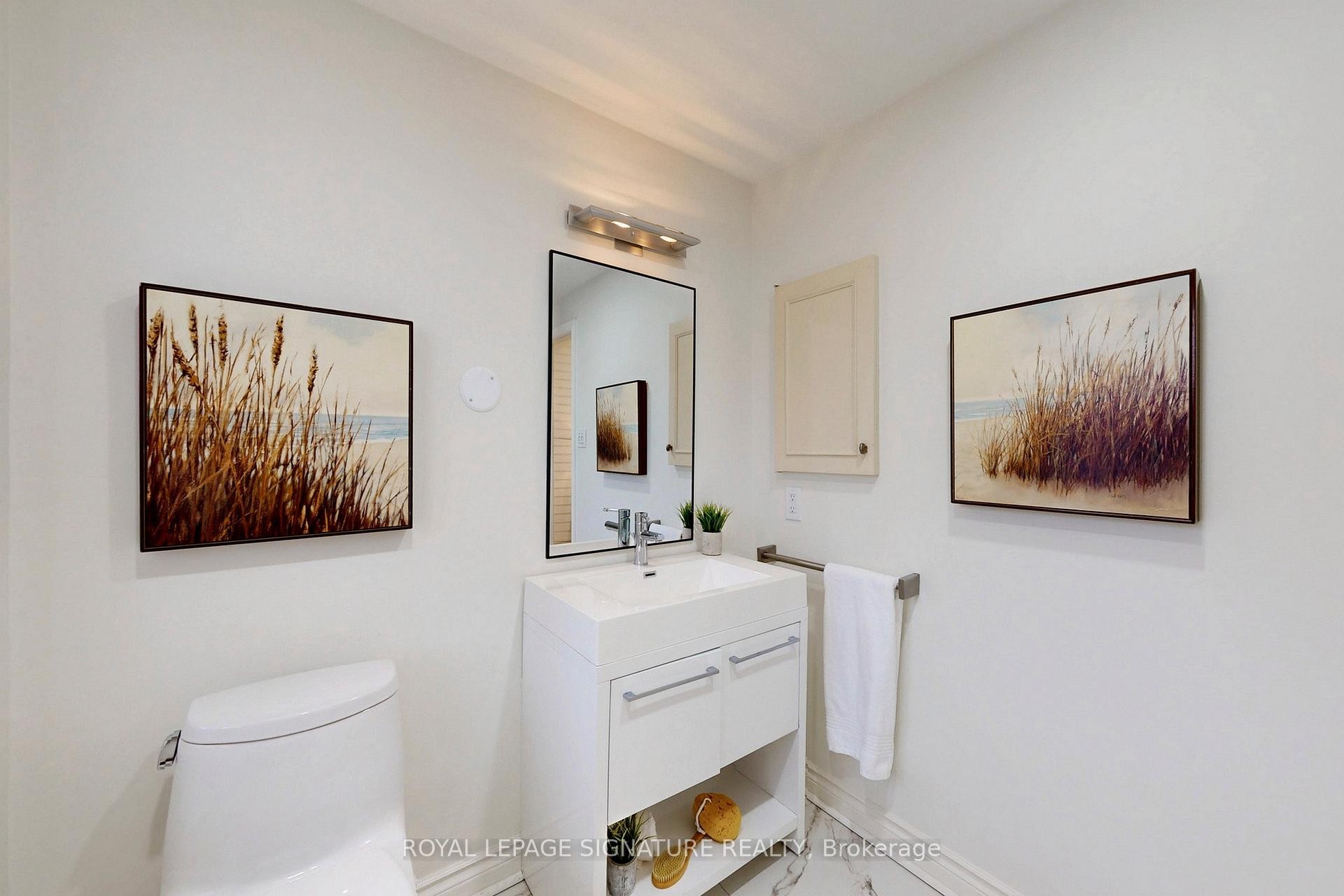 









337


Glen

Road,
Toronto,




ON
M4W 2X4

