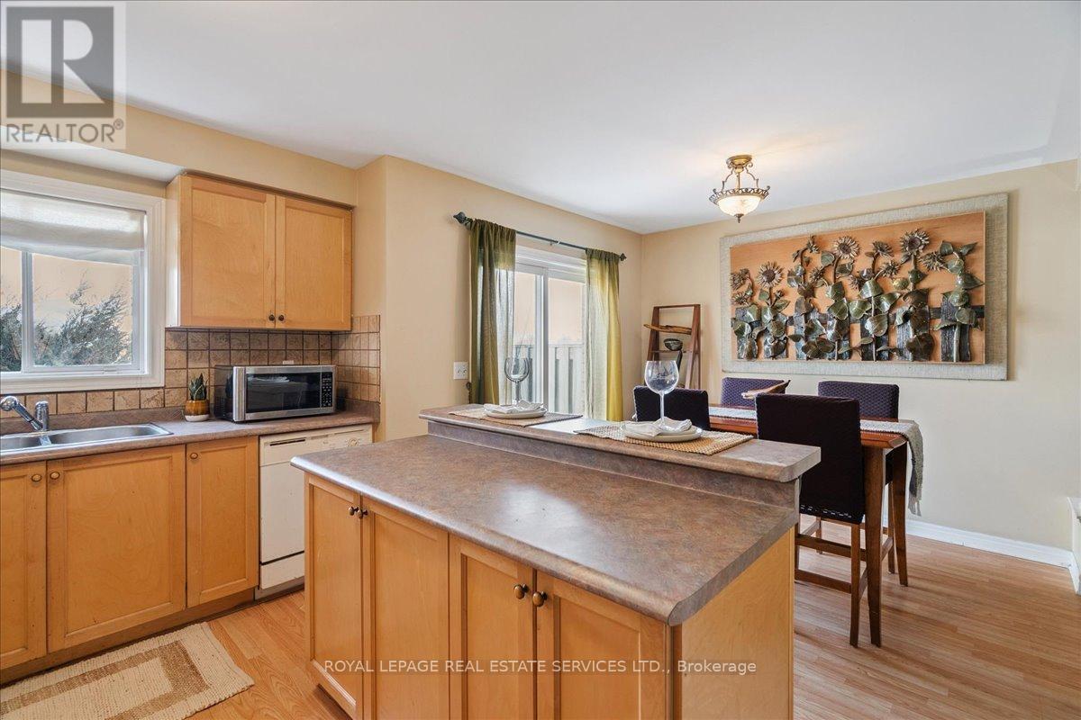 












14 - 2871 DARIEN ROAD

,
Burlington,




Ontario
L7M4R6

