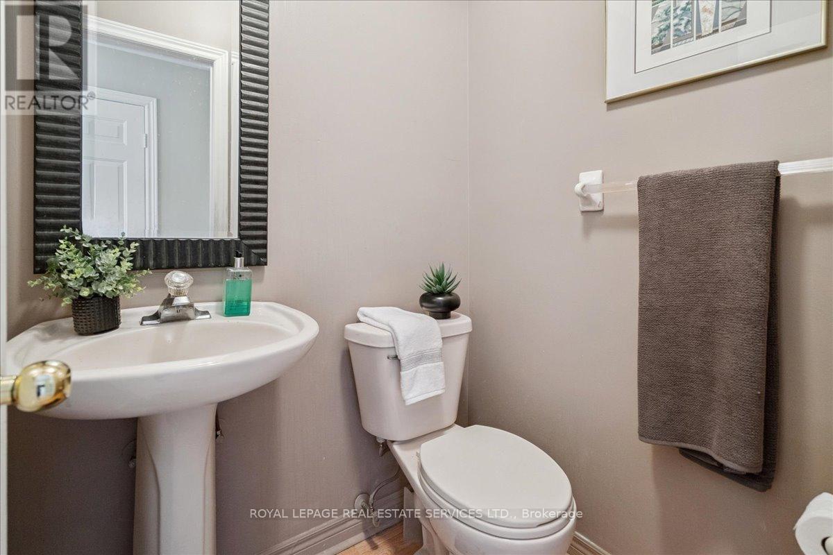 












14 - 2871 DARIEN ROAD

,
Burlington,




Ontario
L7M4R6

