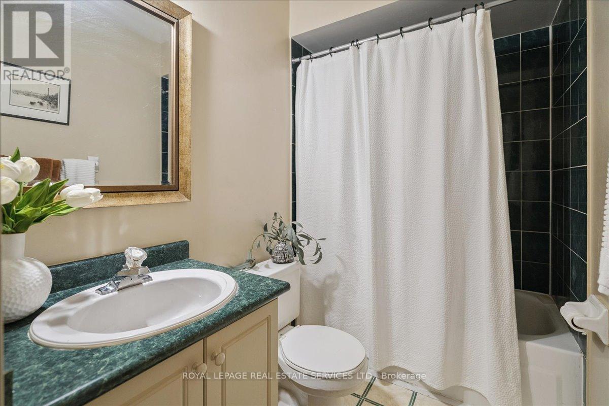 












14 - 2871 DARIEN ROAD

,
Burlington,




Ontario
L7M4R6

