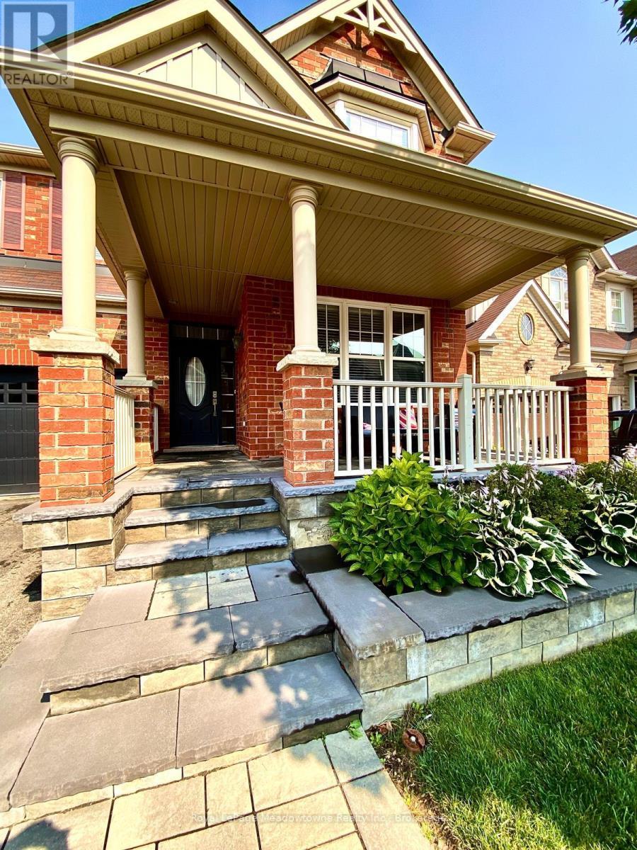 












400 MICKEY COURT

,
Milton (SC Scott),




Ontario
L9T7N8

