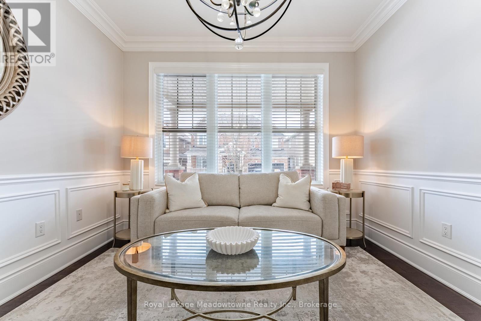 












400 MICKEY COURT

,
Milton (SC Scott),




Ontario
L9T7N8

