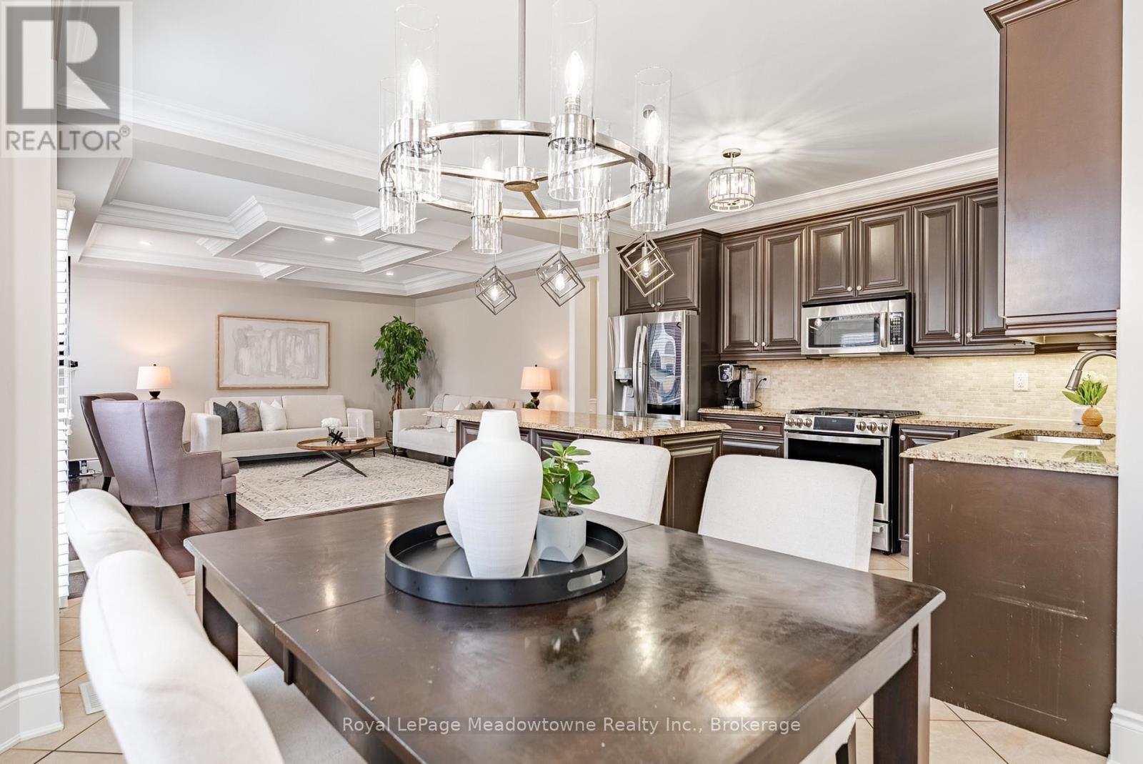 












400 MICKEY COURT

,
Milton (SC Scott),




Ontario
L9T7N8

