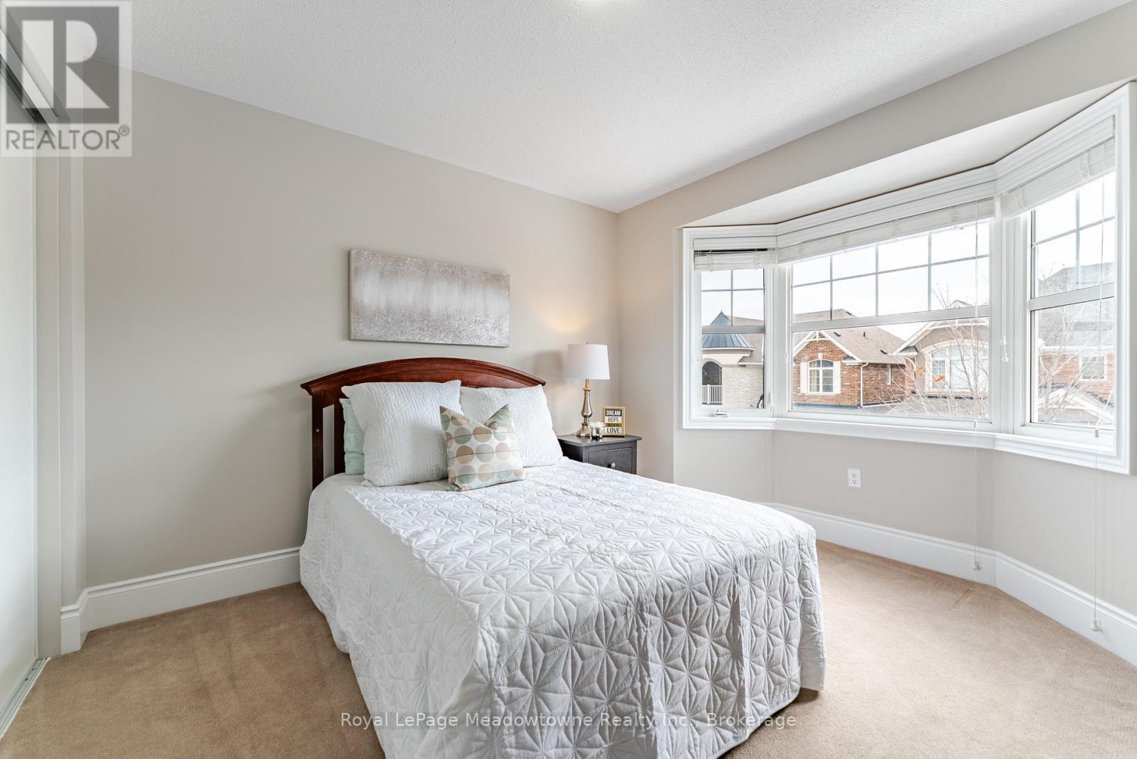 












400 MICKEY COURT

,
Milton (SC Scott),




Ontario
L9T7N8

