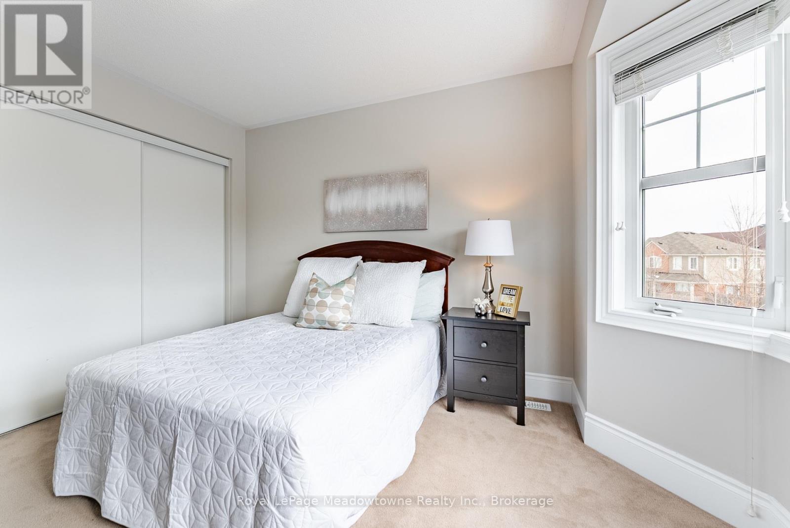 












400 MICKEY COURT

,
Milton (SC Scott),




Ontario
L9T7N8

