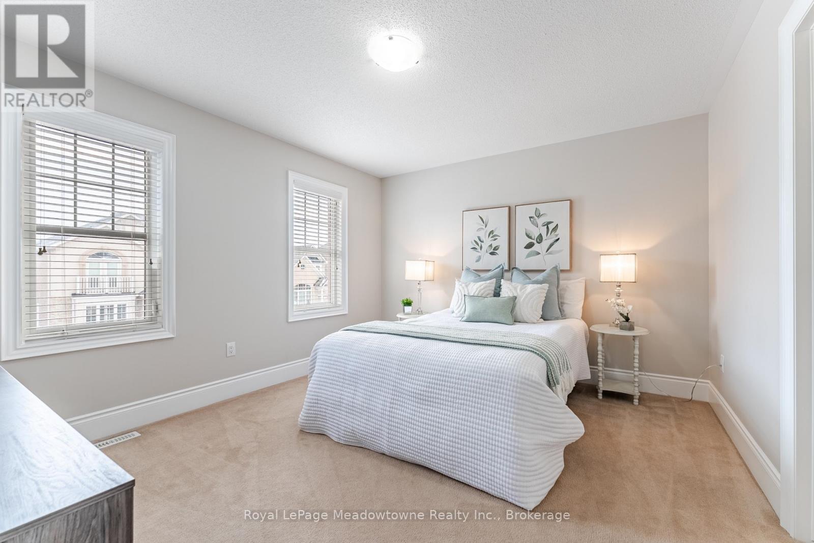 












400 MICKEY COURT

,
Milton (SC Scott),




Ontario
L9T7N8

