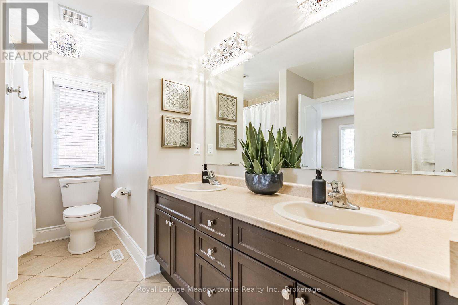 












400 MICKEY COURT

,
Milton (SC Scott),




Ontario
L9T7N8

