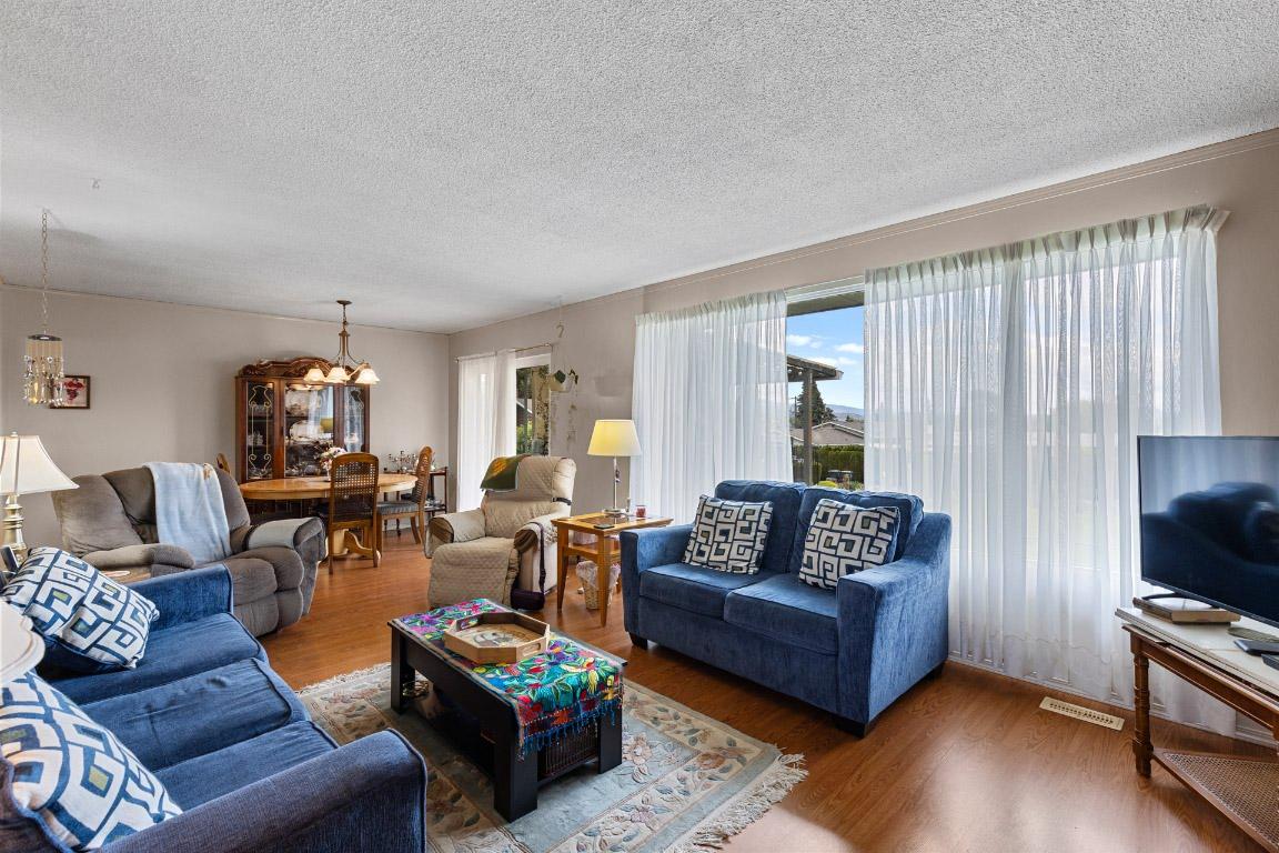 









350


Clarissa

Road,
Kelowna,




BC
V1X 1G8

